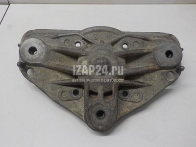 7L0412391B Кронштейн (п.п.к.) VAG Cayenne (2003 - 2010)