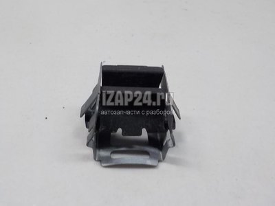 4B0853107 Крепеж (клоп) VAG Q7 [4L] (2005 - 2015)