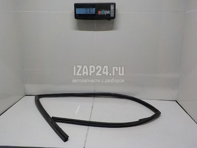 803304EA0A Уплотнитель стекла двери Nissan Qashqai (J11) 2014