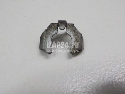 7700106588 Крепеж форсунки Renault Clio II/Symbol (1998 - 2008)