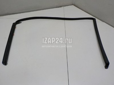 LR058560 Уплотнитель стекла двери Land Rover Discovery Sport 2014