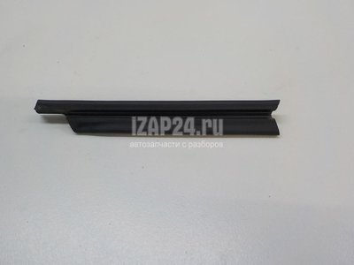 13124180 Уплотнитель стекла двери GM Astra H / Family (2004 - 2015)
