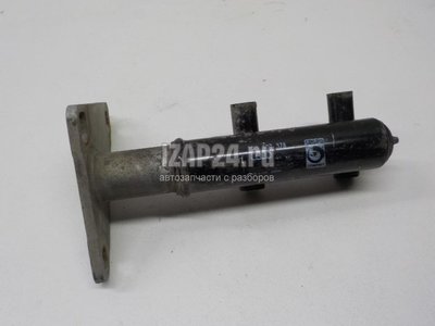 8D0807332B Кронштейн усилителя заднего бампера правый VAG A6 [C5] (1997 - 2004)