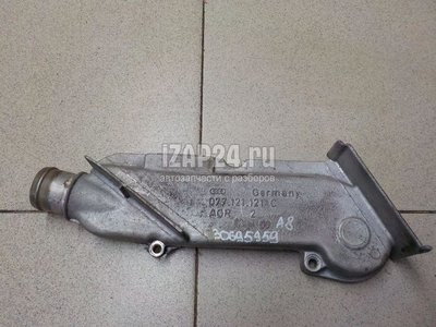 077121121C Крышка термостата VAG A8 [4E] (2002 - 2010)