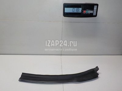LR082980 Уплотнитель двери Land Rover Discovery V 2017