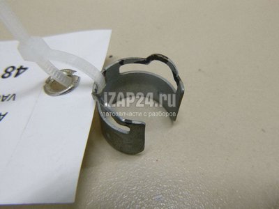 04E133036A Крепеж форсунки VAG Golf VII (2012 - 2020)