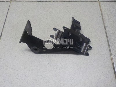 06E133520C Кронштейн (сопут. товар) VAG A5/S5 [8F] Cabrio (2010 - 2016)