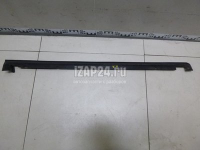 8D0837478 Накладка стекла переднего правого VAG A4 [B5] (1994 - 2001)