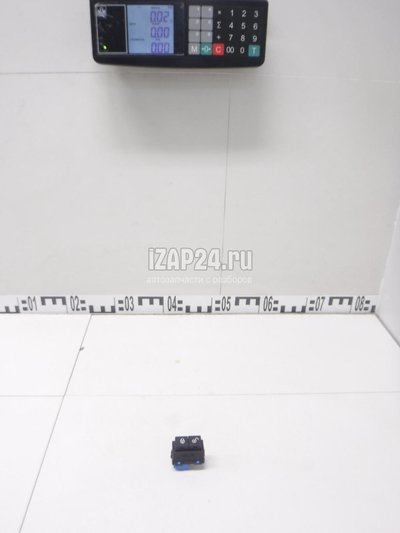 LR071264 Кнопка центрального замка Land Rover Range Rover IV 2013