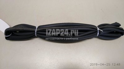 5NA8377025AP Уплотнитель двери VAG Tiguan 2016