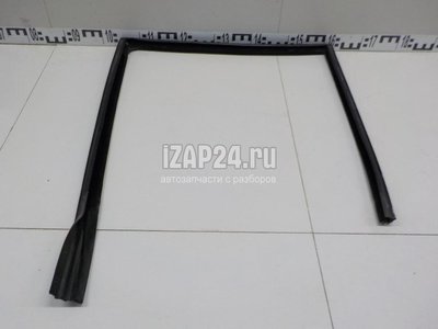 CGE000374 Уплотнитель стекла двери Land Rover Range Rover III (LM) (2002 - 2012)