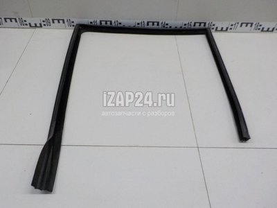 CGE000364 Уплотнитель стекла двери Land Rover Range Rover III (LM) (2002 - 2012)