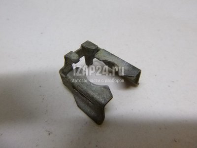 1465A528 Кронштейн форсунки Mitsubishi Colt (Z3) (2003 - 2012)