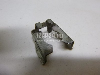 1465A528 Кронштейн форсунки Mitsubishi Colt (Z3) (2003 - 2012)