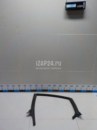 4G8845695H Уплотнитель двери VAG A7 (4G8) (2011 - 2018)