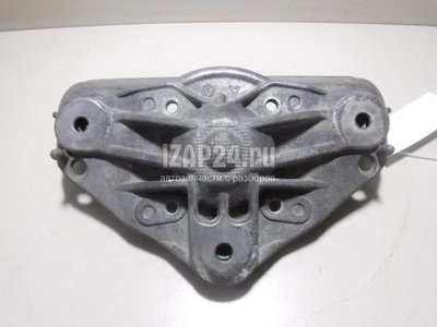 7L0412391C Кронштейн амортизатора VAG Touareg (2002 - 2010)