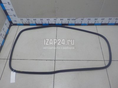 7L0839911D Уплотнитель двери VAG Touareg (2002 - 2010)