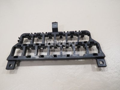 8D0937503E Блок предохранителей VAG Leon (1M1) (1999 - 2006)
