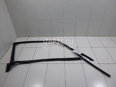 4F0837439M Уплотнитель стекла двери VAG A6 [C6,4F] (2004 - 2011)