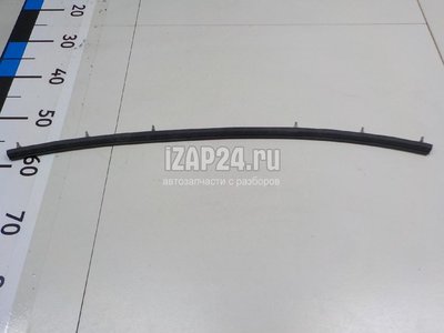 65820JD00A Уплотнитель капота Nissan Qashqai (J10) (2006 - 2014)