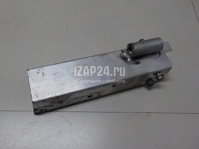 8R0807332E Кронштейн усилителя заднего бампера правый VAG Macan 2013