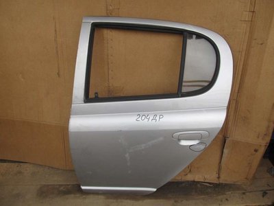 Дверь задняя левая Toyota Yaris 2004