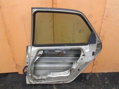 Дверь задняя правая Renault Laguna 1 1996