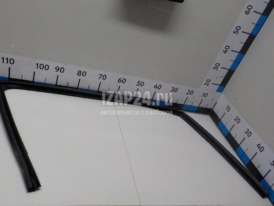 4L0839440B Направляющая стекла двери VAG Q7 [4L] (2005 - 2015)