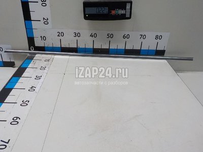 3T0837475A Накладка стекла переднего левого VAG Superb (2008 - 2015)