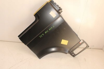 7E3809843 volkswagen t5 t6 обшивка крыло задний левый задняя часть
