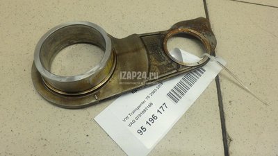 070109216B Крышка распредвала VAG Touareg (2002 - 2010)