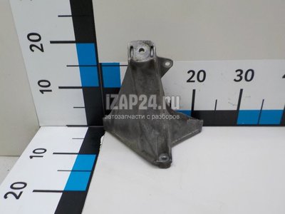 8D0199308L Кронштейн двигателя правый VAG A4 [B5] (1994 - 2001)