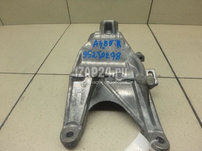 4M0199308AD Кронштейн двигателя правый VAG A5/S5 (F5) 2017