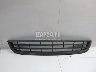 5C68536779B9 Решетка в бампер центральная VAG Jetta (2011 - 2018)