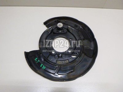 4650348030 Пыльник тормозного диска Toyota Highlander II (2007 - 2013)