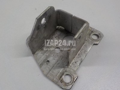 8200010164 Кронштейн усилителя заднего бампера правый Renault Megane II (2003 - 2009)
