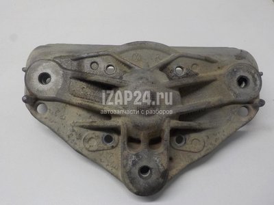 7L0412391B Кронштейн (п.п.к.) VAG Cayenne (2003 - 2010)