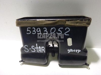 MR216278 Дефлектор воздушный Mitsubishi Space Star (1998 - 2004)