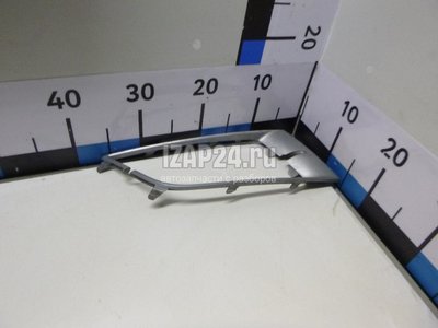 GS1D50C12A Рамка противотуманной фары правой Mazda Mazda 6 (GG) (2002 - 2007)