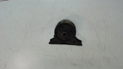 MN101006 Подушка крепления КПП Mitsubishi Galant 2004-2012 2004