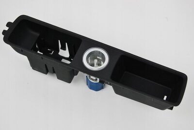 83C863349 крепление переключателя отсек audi q3