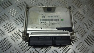 06A906032CR блок управления двигателя seat леон i 1.8