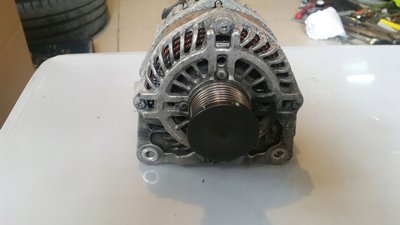 231000024R scenic 3 1.4 твк 130 л.с. генератор