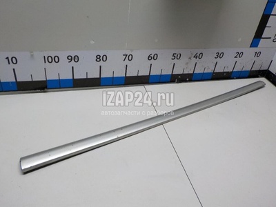 7573102904 Молдинг передней правой двери Toyota Corolla E12 (2001 - 2007)