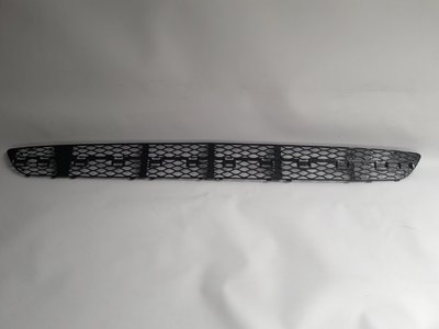 2118850553 решетка гриль бампера merc е класс w211 02 - 06 средствами