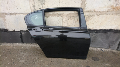 Дверь задняя правая R BMW 7 (F01, F02, F03, F04) 2010
