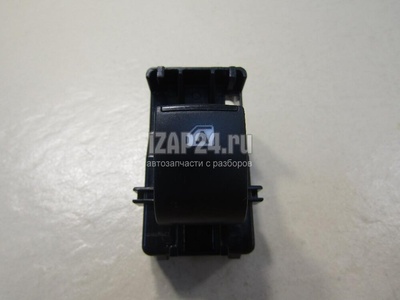 848100E040 Кнопка стеклоподъемника Toyota Sienna III (2010 - 2020)