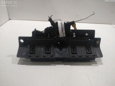 8D9827565 Ручка крышки (двери) багажника Audi A4 B5 (1994-2001) 1998