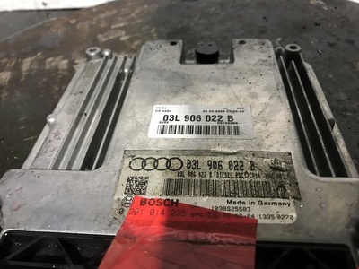 0281014235 Блок управления двигателем Audi A4 B8 (2007-2015) 2008 ,03L906022B