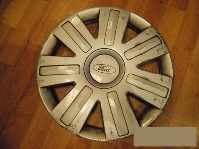 Колпак колесного диска Ford Fiesta 2001-2007